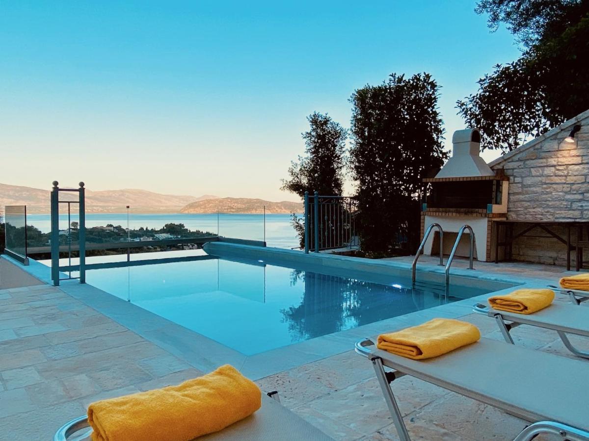 Villa Luxury With Heatable Private Pool By Dadovillas Kalámi